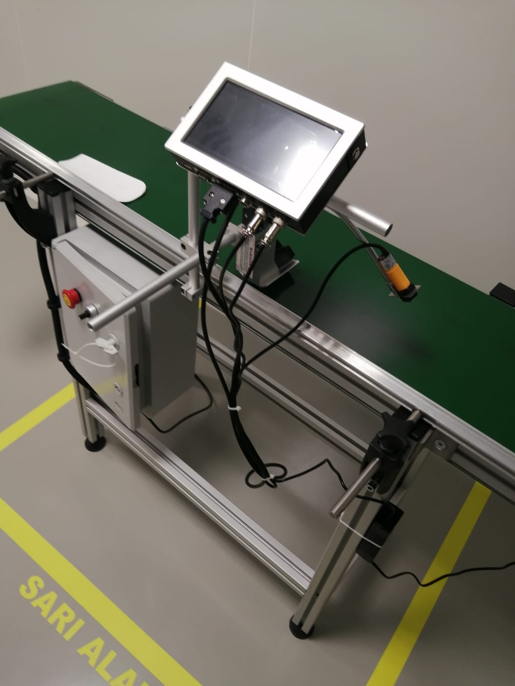 447d6102-e1aa-4053-ba81-01f57726fe03